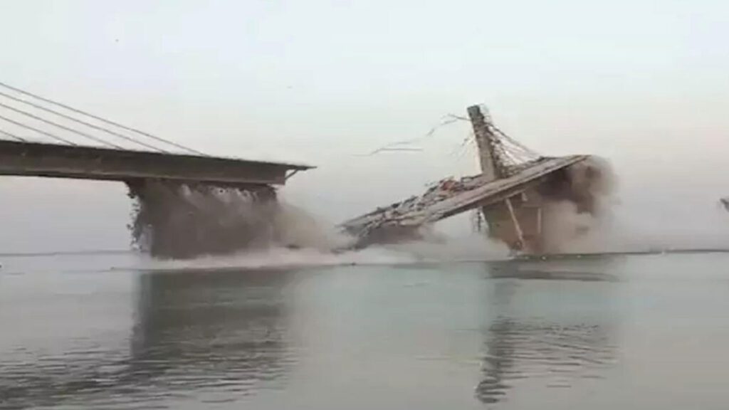 Bihar bridge collapse